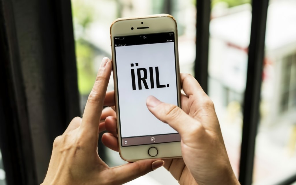What Does IRL Mean In Texting?